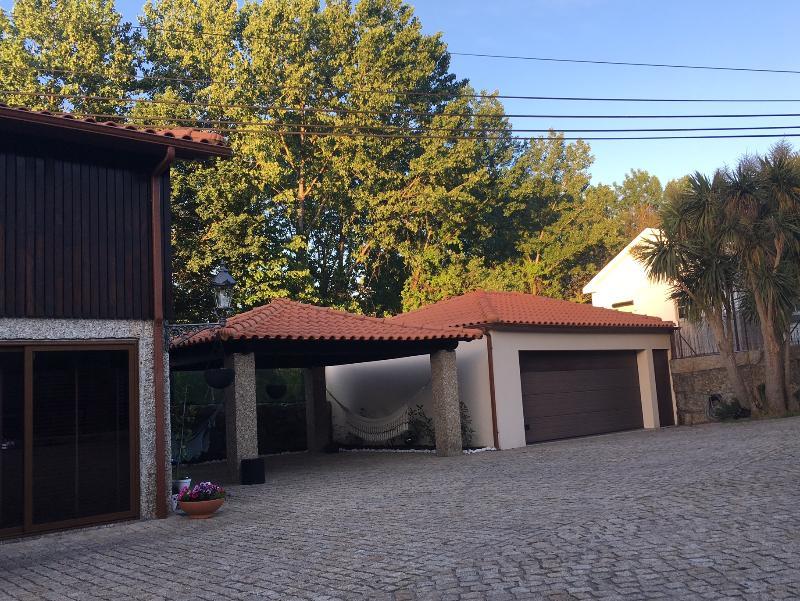 Bergui Guesthouse - غيمارايش المظهر الخارجي الصورة